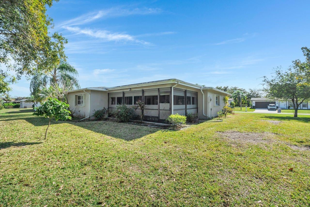 Residence photo 32