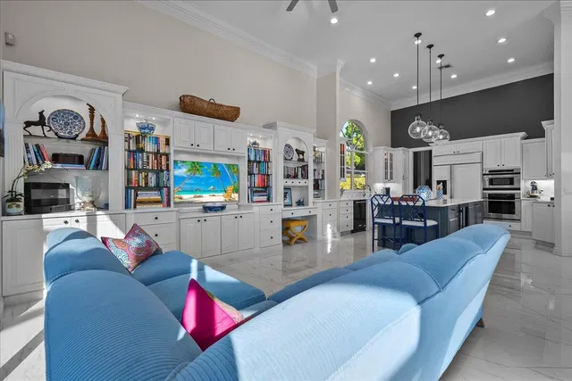 Residence photo 19