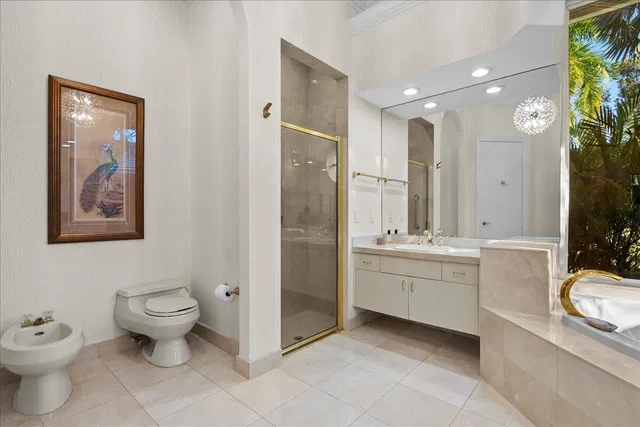 Residence photo 24