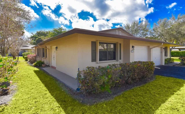  Residence photo 4