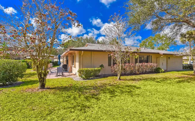  Residence photo 23