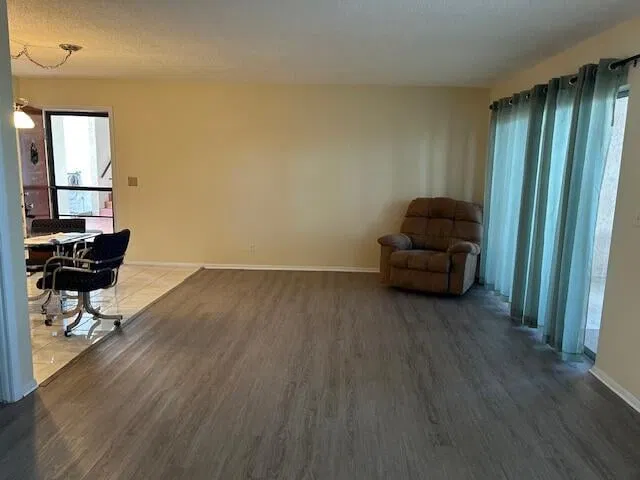  Residence photo 7