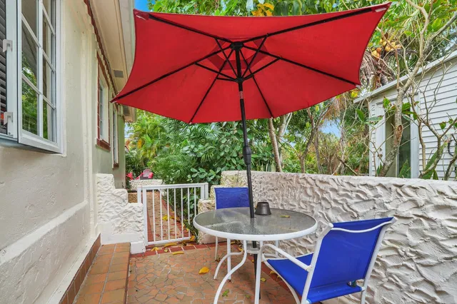  Residence photo 32