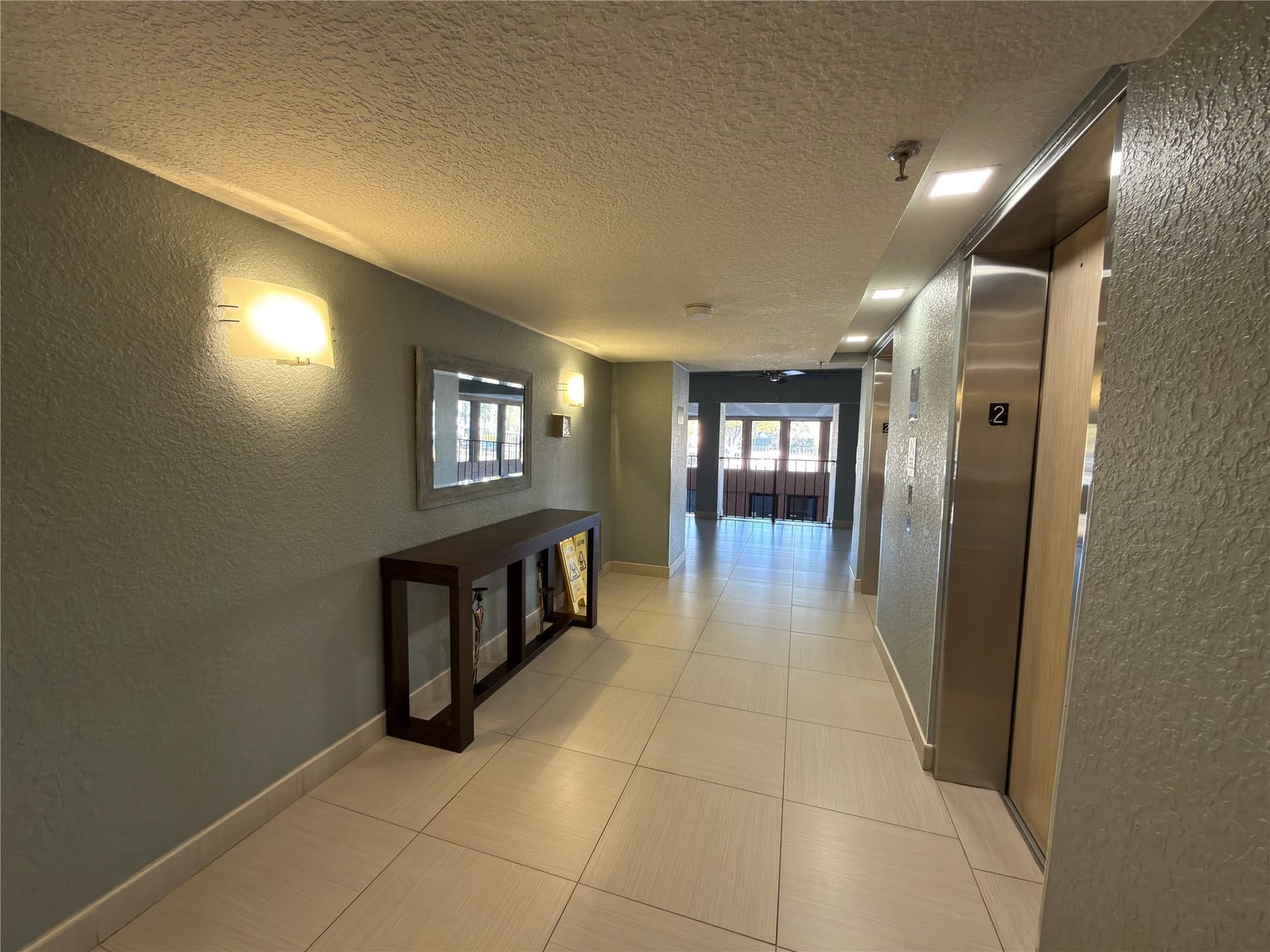 Unit 208 photo 8