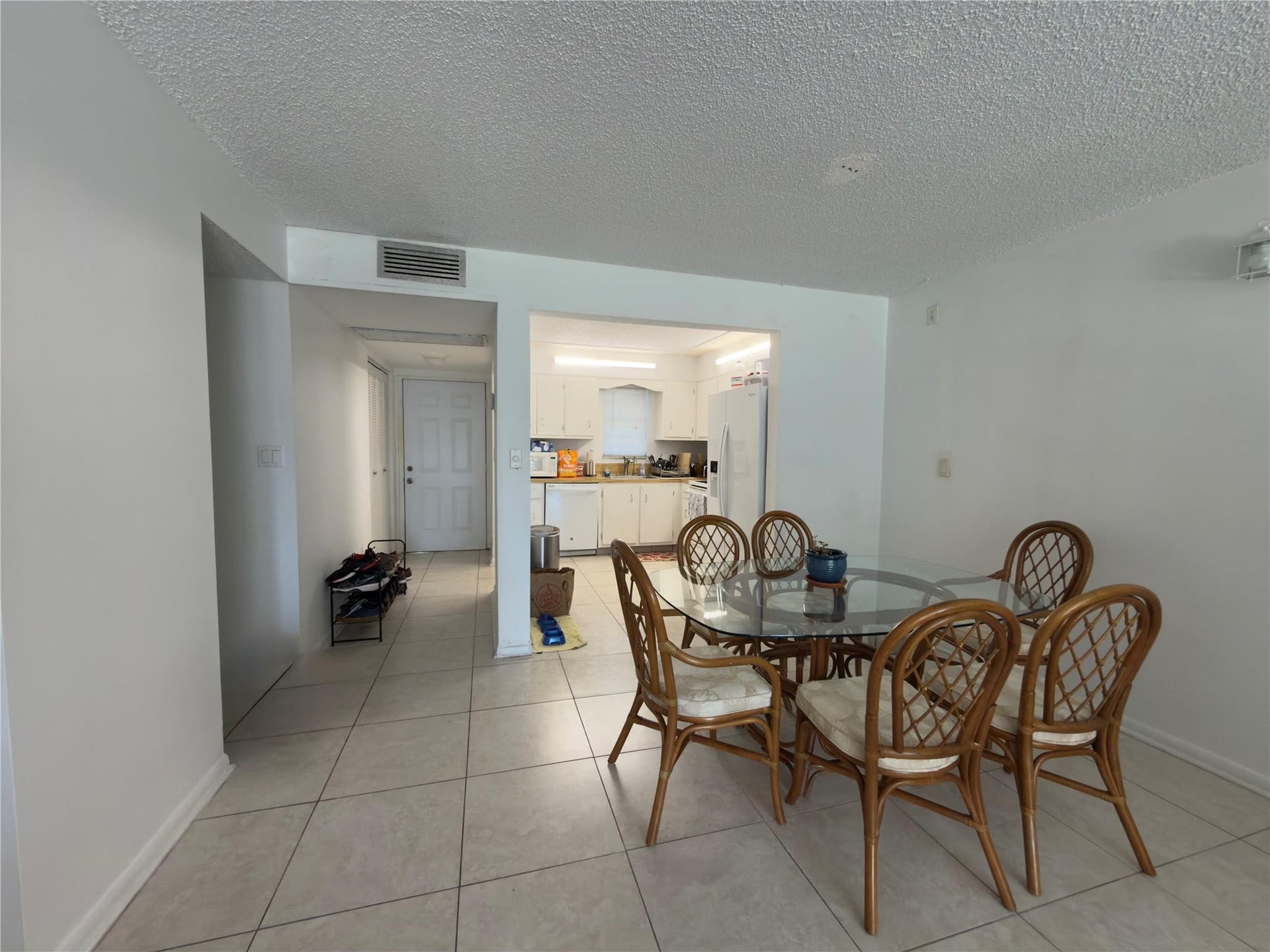 Unit 208 photo 21