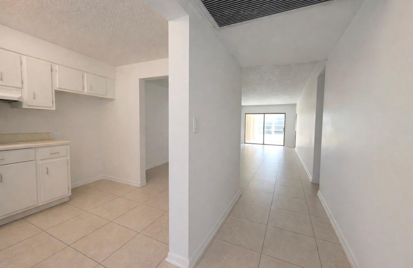 Unit 208 photo 27