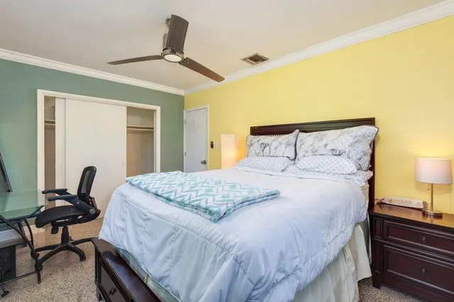 Residence photo 11