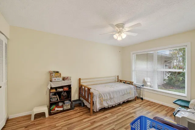 Residence photo 5