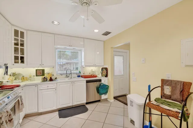 Residence photo 14