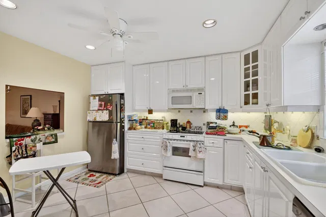 Residence photo 15