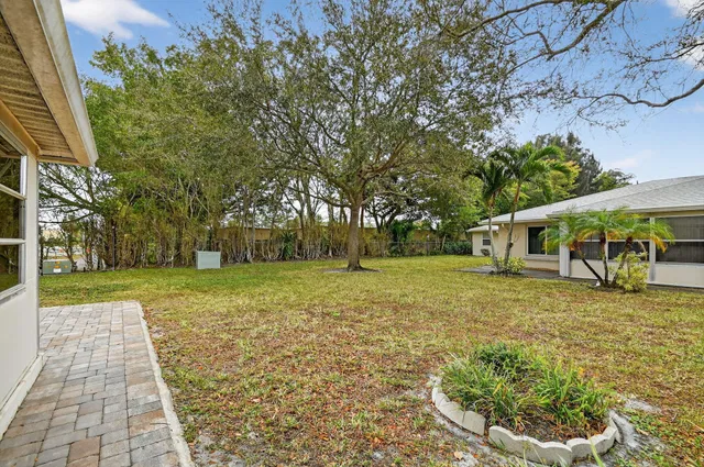 Residence photo 26