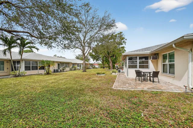 Residence photo 29