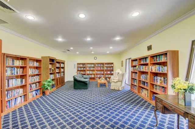 Residence photo 33