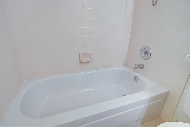  Unit B photo 28