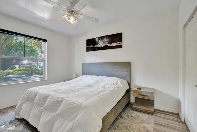 Residence photo 28