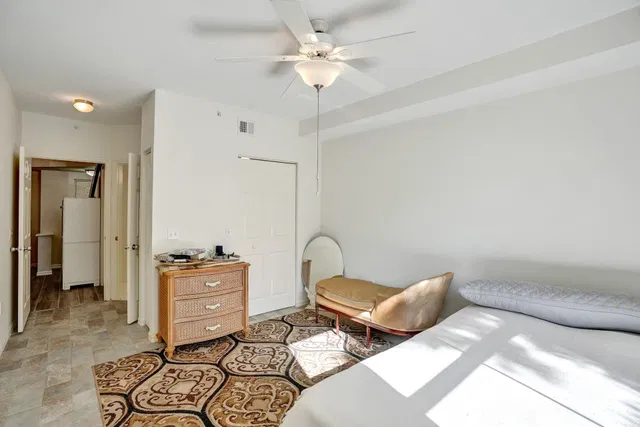 Residence photo 36