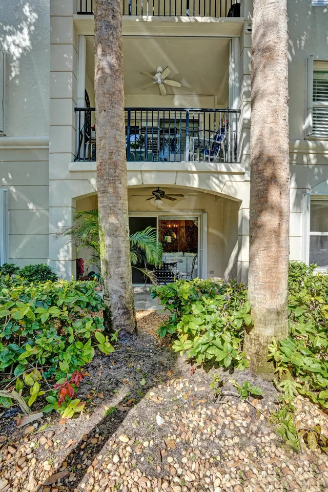 Residence photo 63
