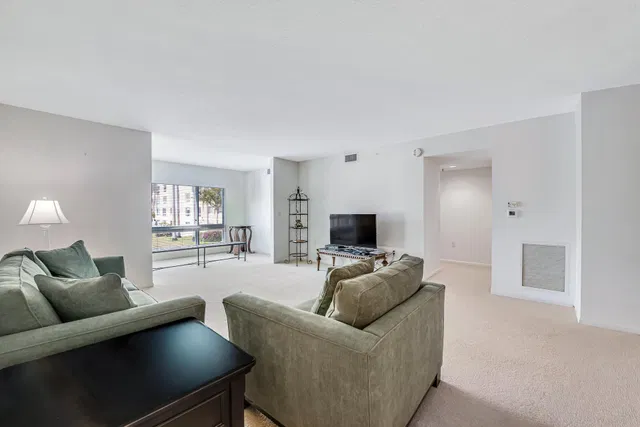  Unit 208 photo 9