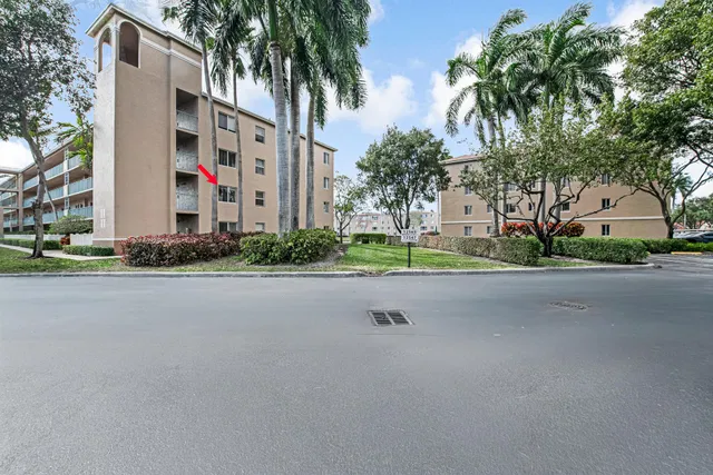  Unit 208 photo 39