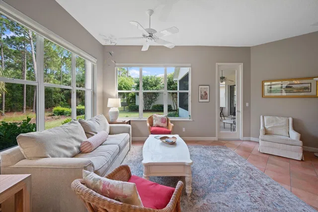 Willoughby Golf Club Residence photo 15