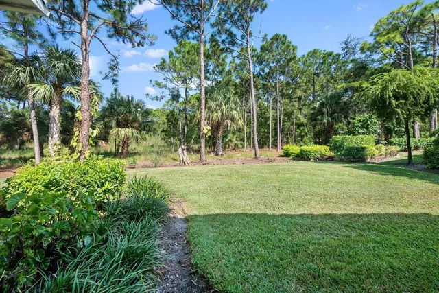 Willoughby Golf Club Residence photo 27