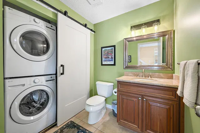  Unit 28c photo 6