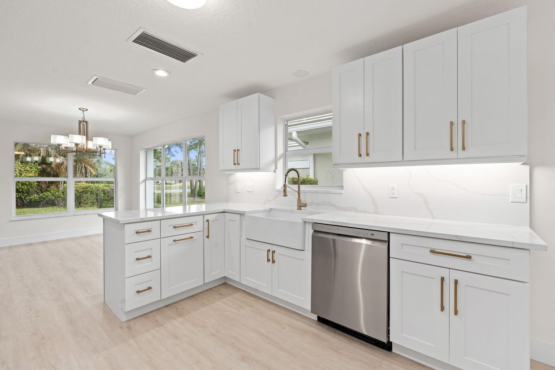 Monarch Country Club Residence photo 7