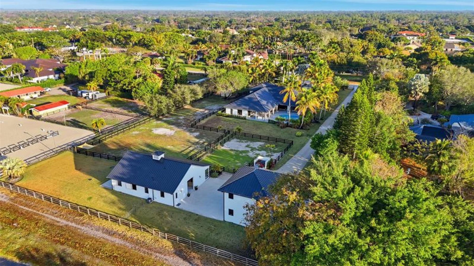 Paddock Park 2 Residence photo 60
