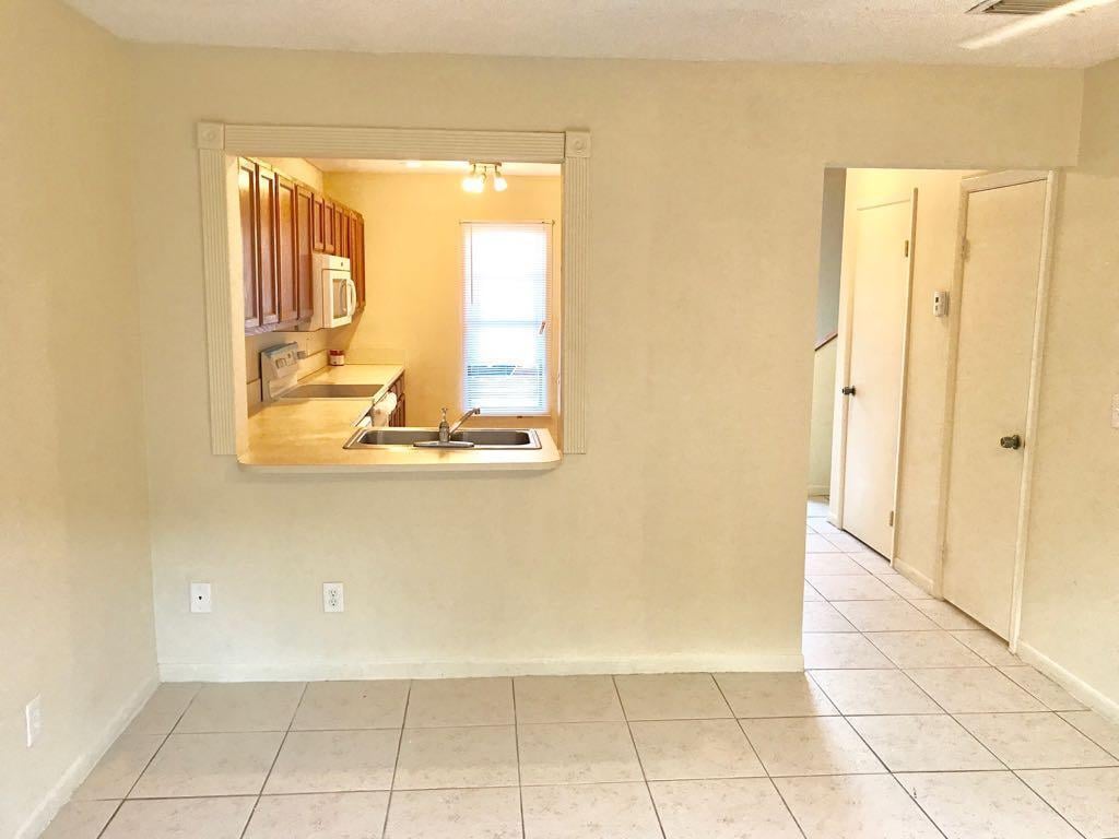 Unit 4 photo 2