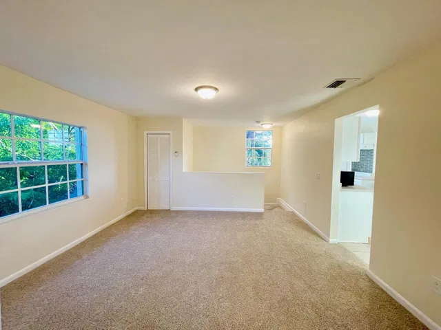 West Palm Beach Unit Sfh With A Detached Apt. photo 32