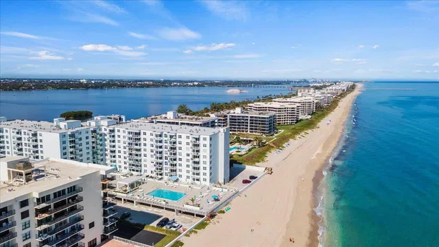 The Patrician of Palm Beach Unit 812 photo 2