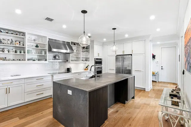 Palm Trail Delray Beach Residence photo 12