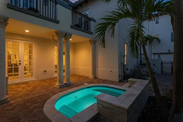 Palm Trail Delray Beach Residence photo 38
