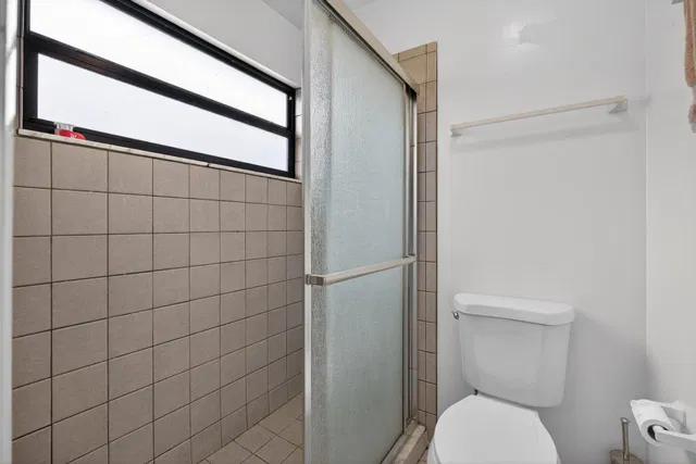 Unit 19c photo 18