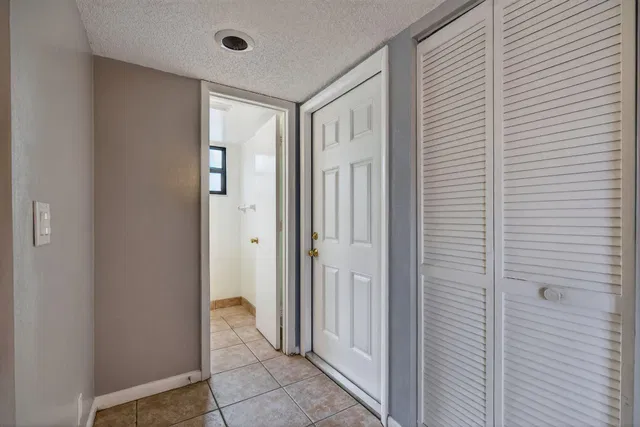 Unit 19c photo 35