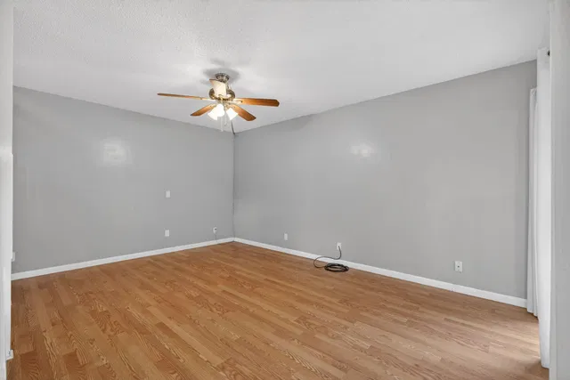 Unit 19c photo 38