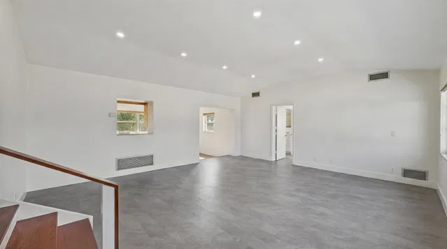 Residence photo 10