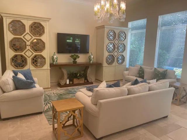 Residence photo 12