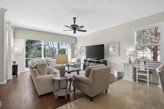 Mallory Creek Abacoa Residence photo 15