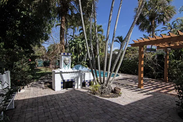 Old Northwood Residence photo 3