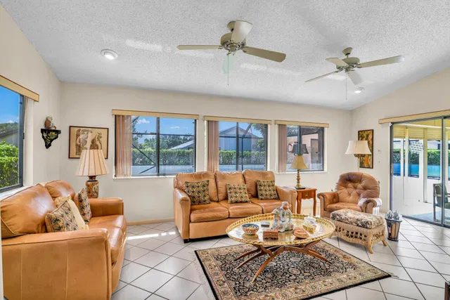 Residence photo 21