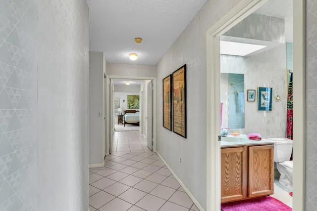 Residence photo 33