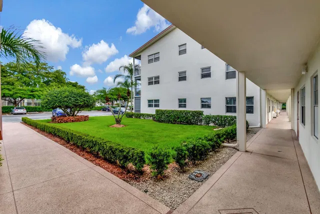 Residence photo 5