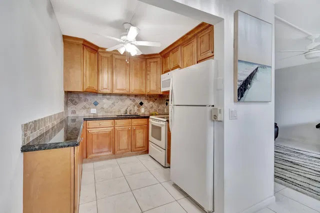 Residence photo 15