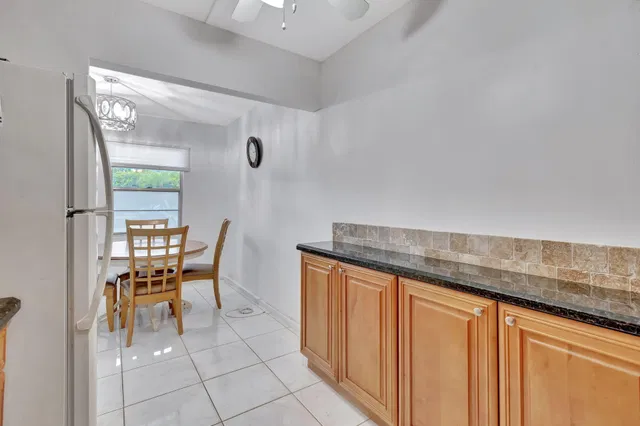 Residence photo 18