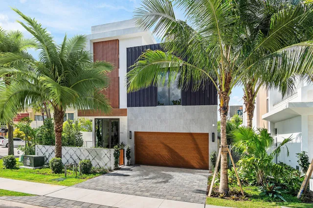 Palm Trail Delray Beach Residence photo 3
