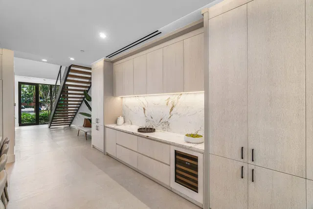 Palm Trail Delray Beach Residence photo 12