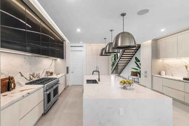 Palm Trail Delray Beach Residence photo 14