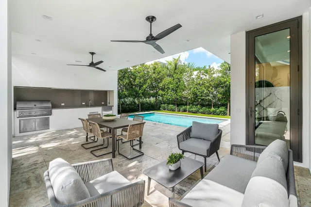 Palm Trail Delray Beach Residence photo 28