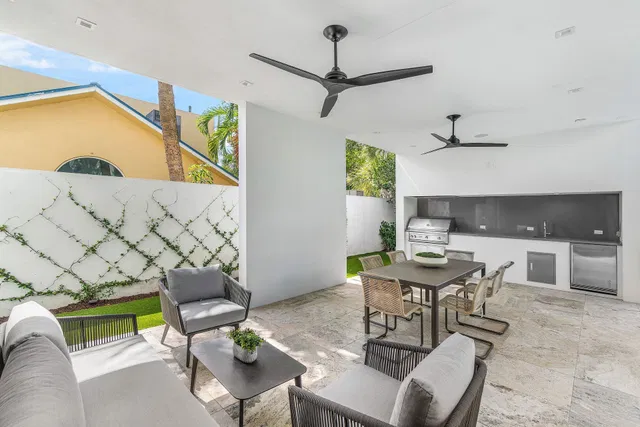 Palm Trail Delray Beach Residence photo 29